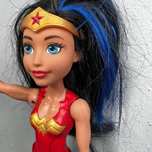 Mattel DC Super Hero Girls Wonder Woman Doll Action Figure 2015 with Headband - Picture 4 of 10